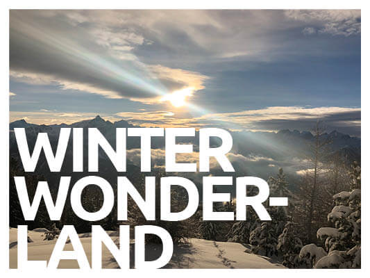 Winter Wunderland Panorama bei Sonnenschein